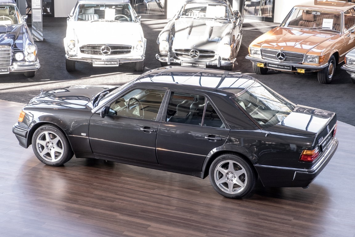 Mercedes-Benz 500 E W124 - Classic Sterne
