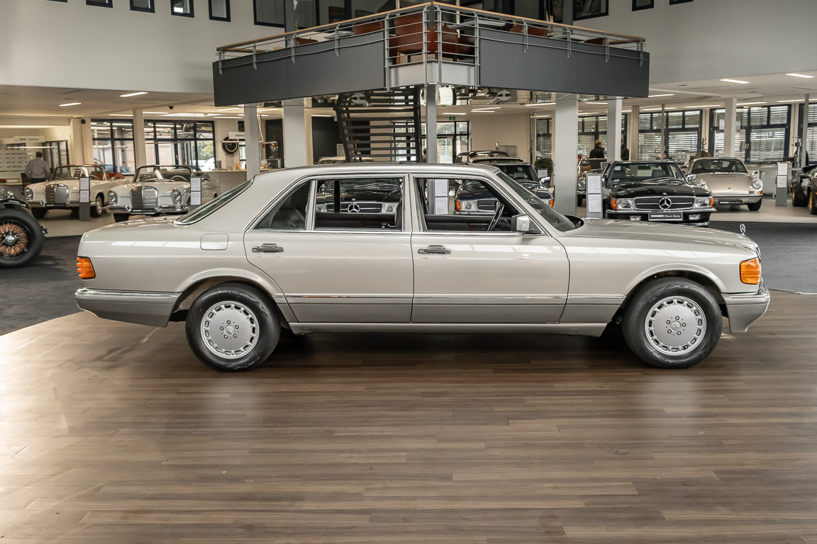 Mercedes-Benz 560 SEL W126 - Classic Sterne